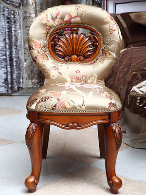 Γρατσουνιά βασιλιάδων και βασίλισσας Birch Antique Wooden Throne έδρα ανθεκτική